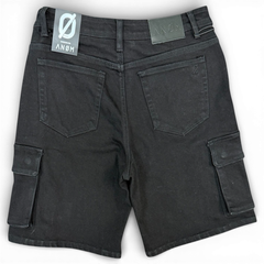 Anom Yazan Jorts