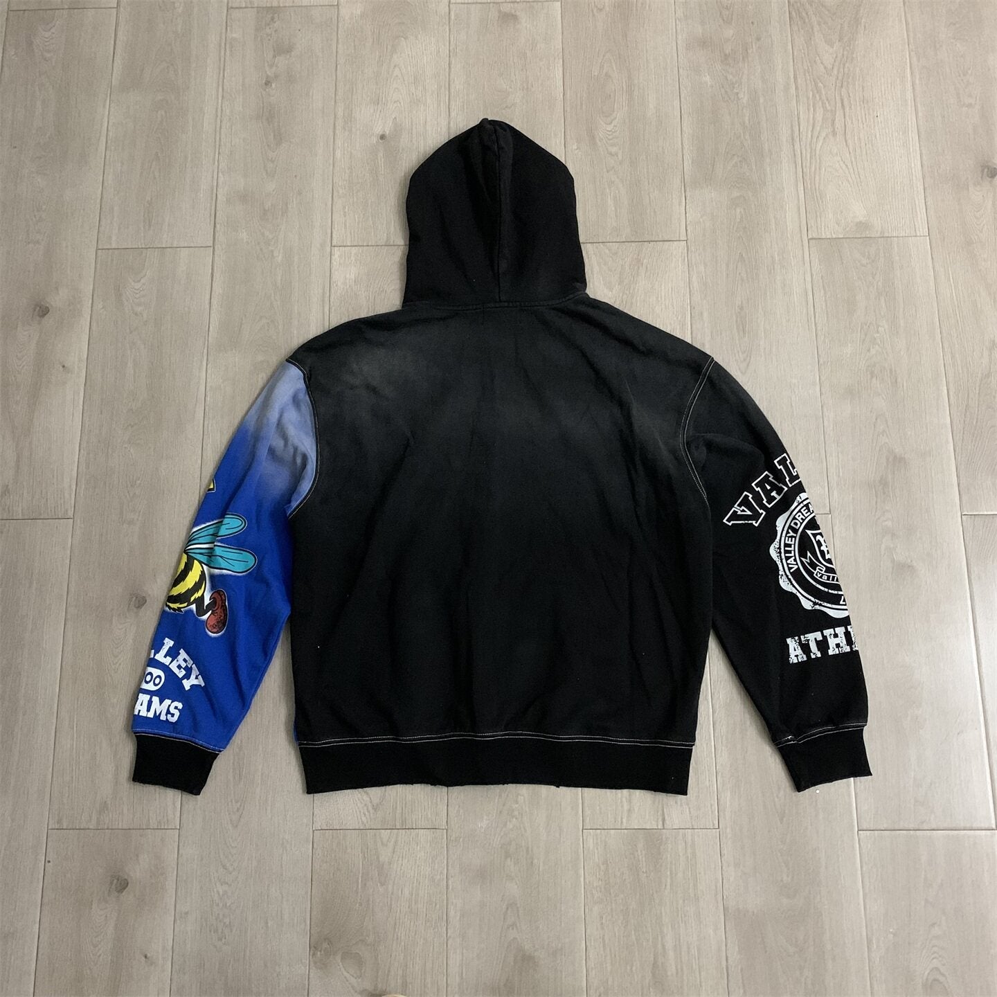 VALLEY Black‑Blue Gradient Valley Dreams Cartoon Print Zip‑Up Hoodie Unisex Oversized Jacket