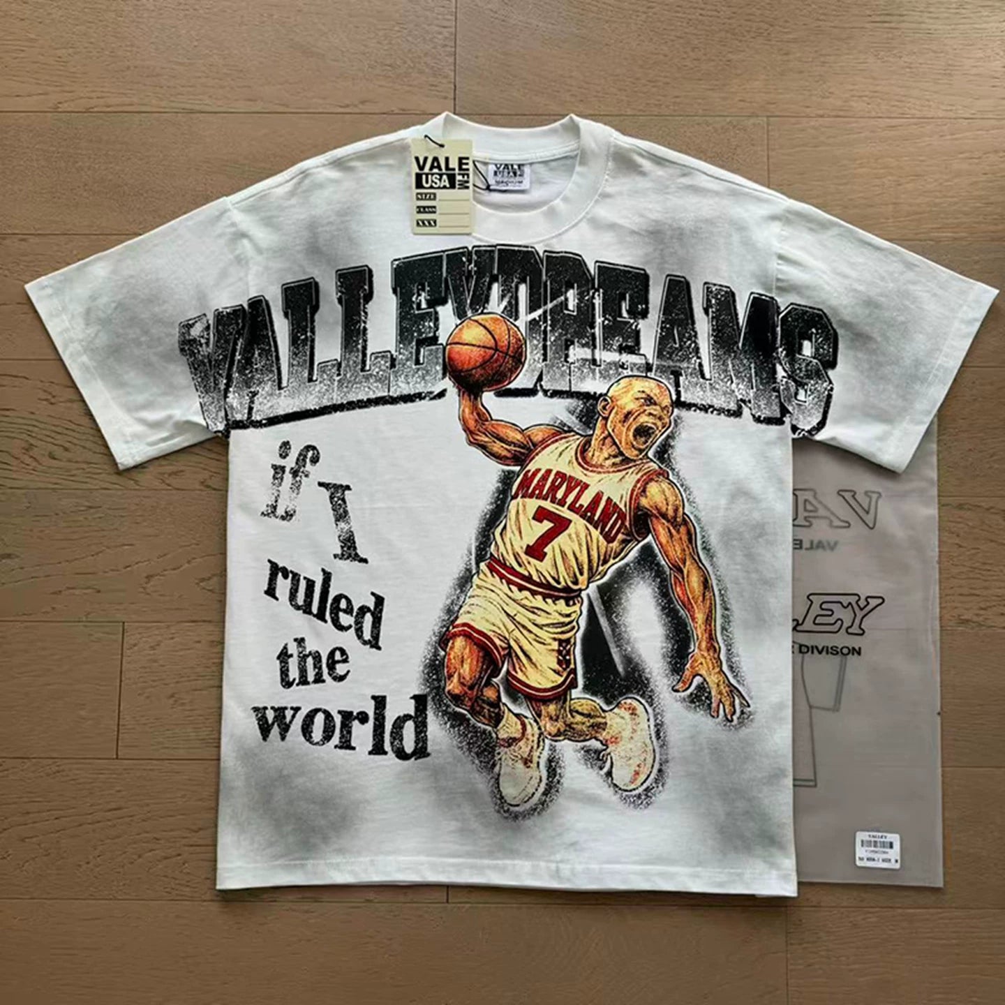VALEFOREVER White Basketball Player Ruled The World Vintage Graphic Short Sleeve T-Shirt