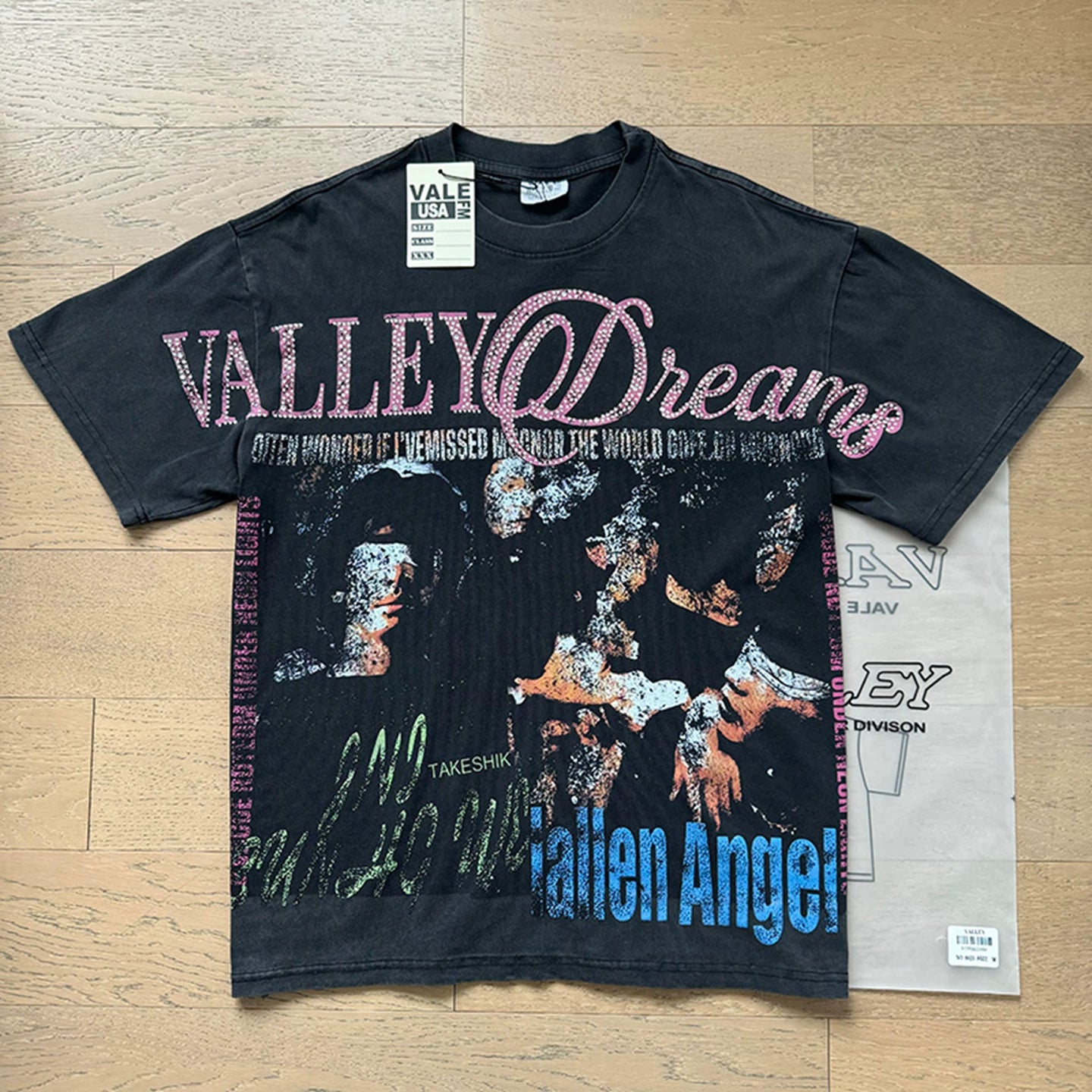 VALEFOREVER Black Washed Valley Dreams Angel Retro Graphic T-Shirt
