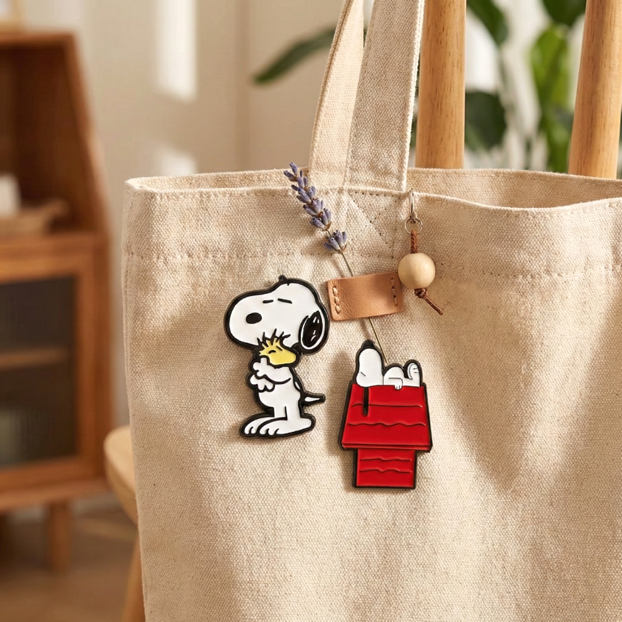 Peanuts Snoopy Enamel Pin - Happy Days