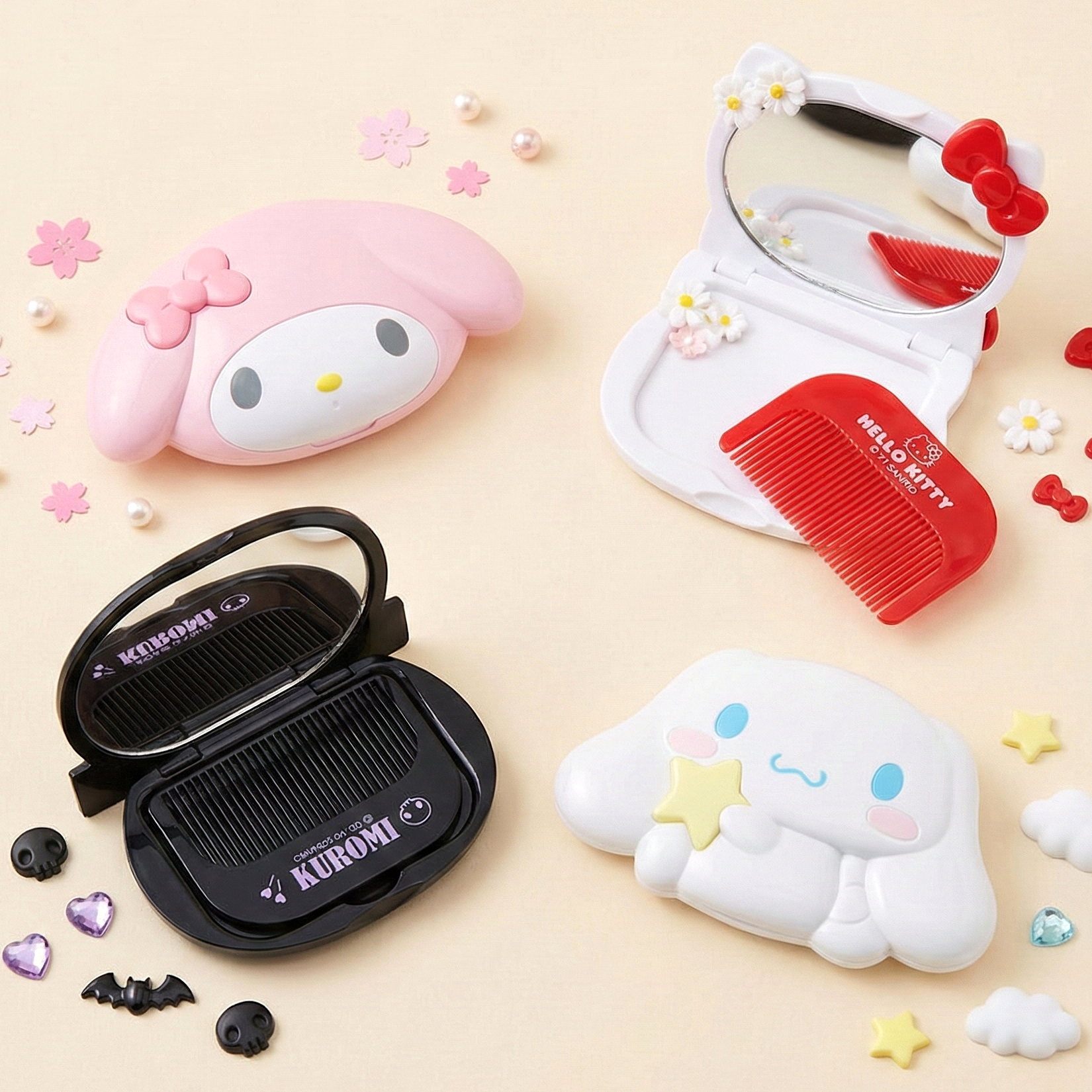 Sanrio Compact Mirror & Comb Set